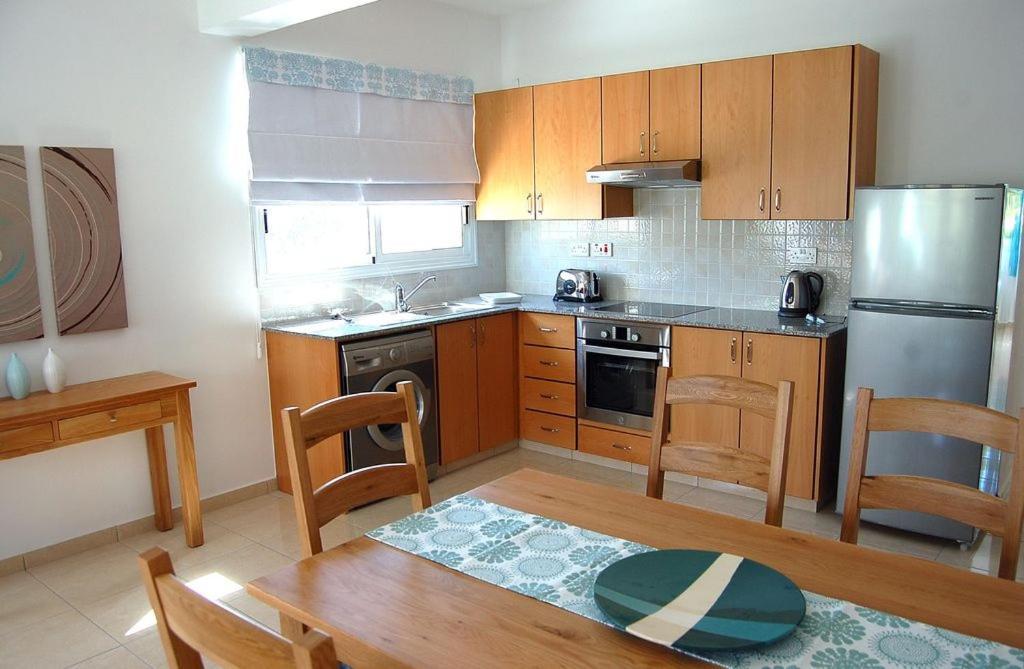 Peyia Resort Apartment 外观 照片